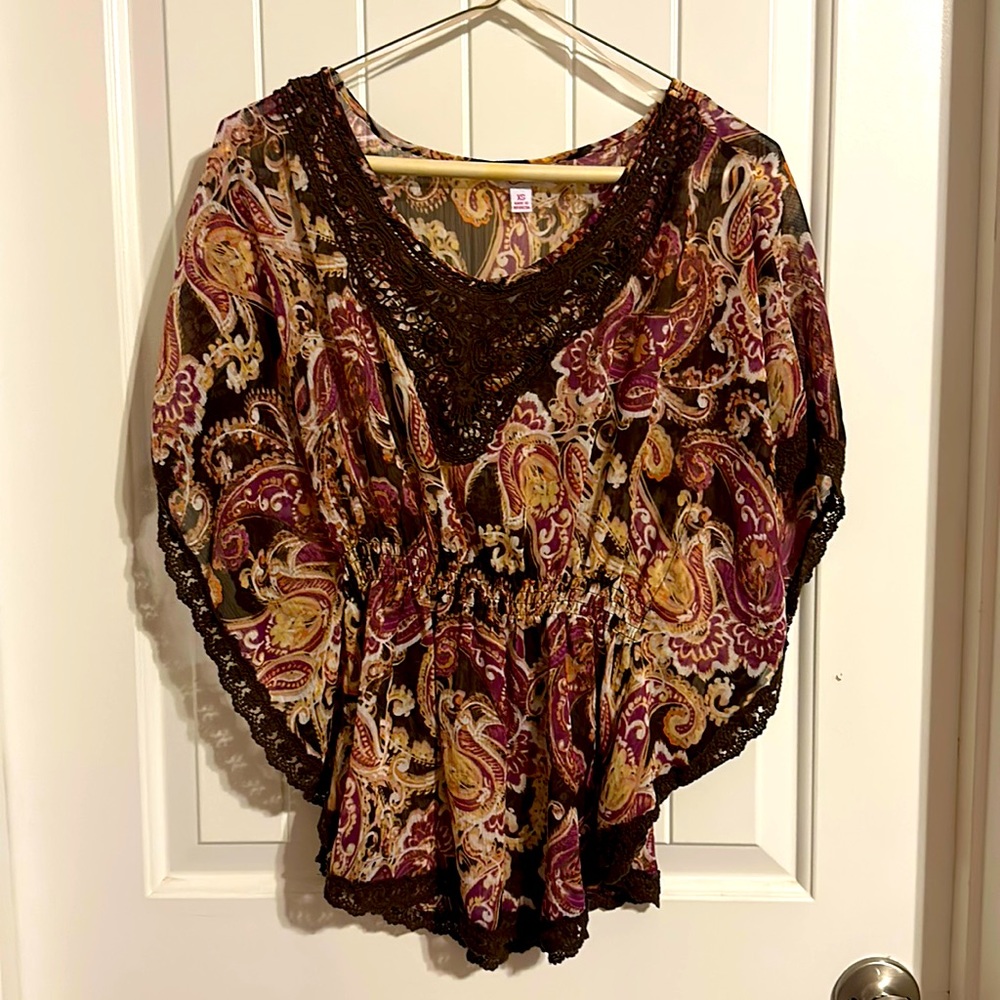 Candie’s smock tunic top with lace